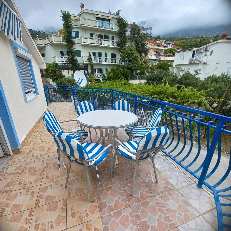 Apartmani Baresic Podgora Luaran gambar