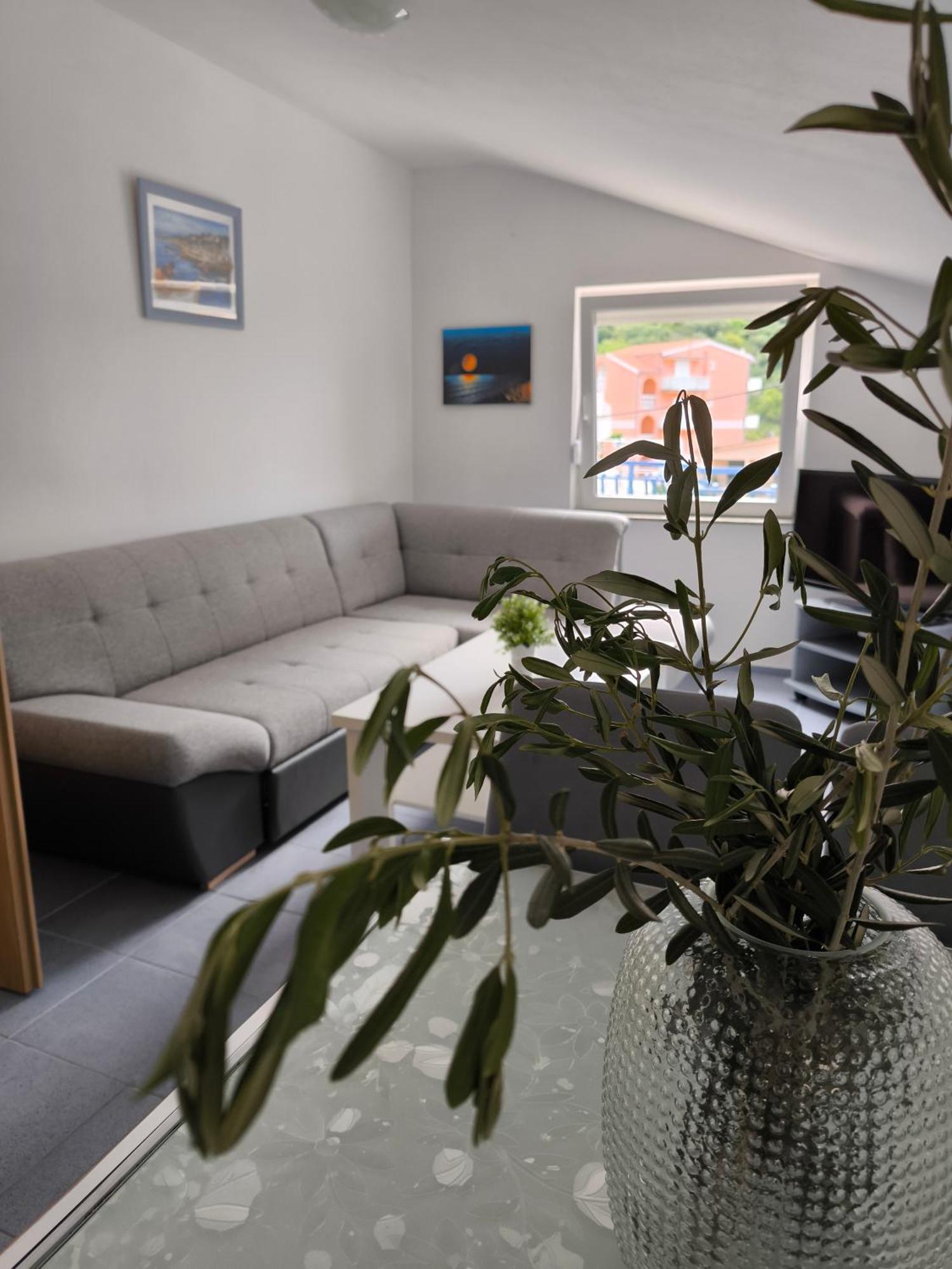 Apartmani Baresic Podgora Luaran gambar