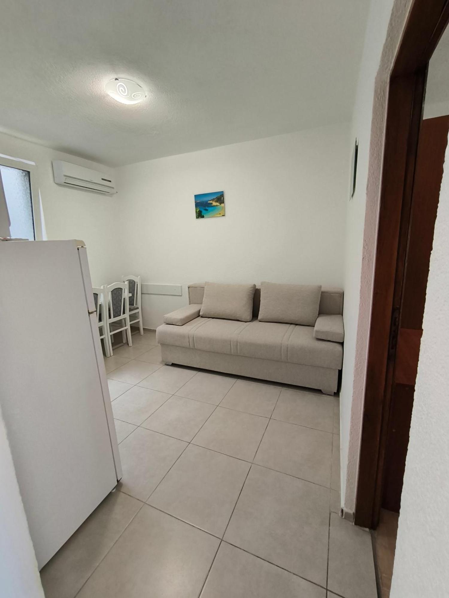 Apartmani Baresic Podgora Luaran gambar