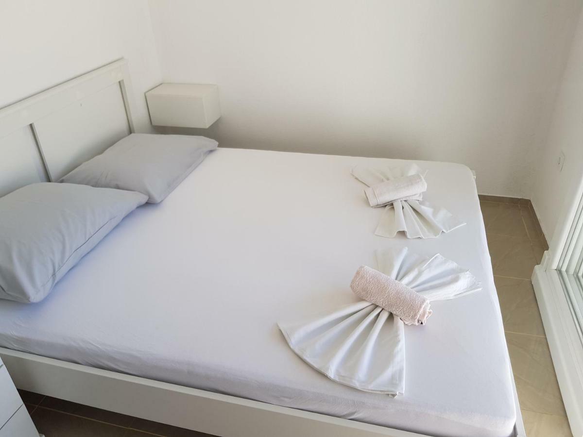 Apartmani Baresic Podgora Luaran gambar